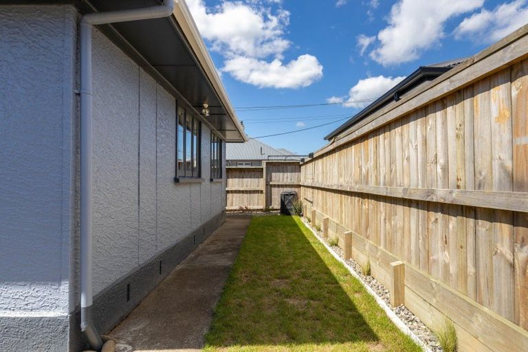 Photo of property in 110 Seaview Road, Westown, New Plymouth, 4310