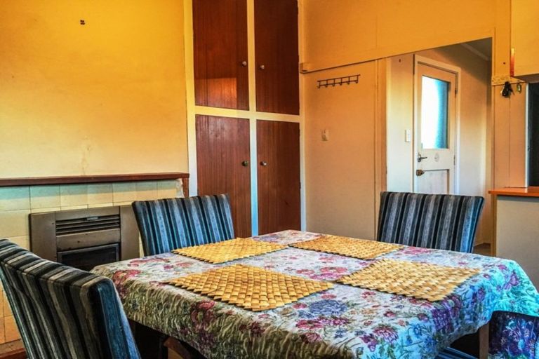 Photo of property in 117 Timaru Road, Waimate, 7980