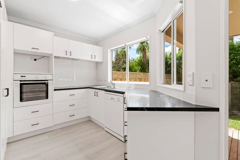 Photo of property in 1/148 Brightside Road, Stanmore Bay, Whangaparaoa, 0932