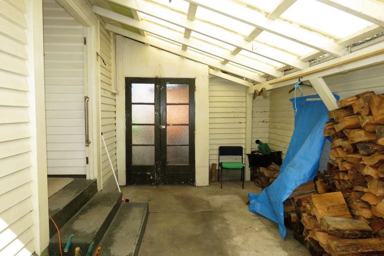 Photo of property in 8 Derby Street, Westport, 7825