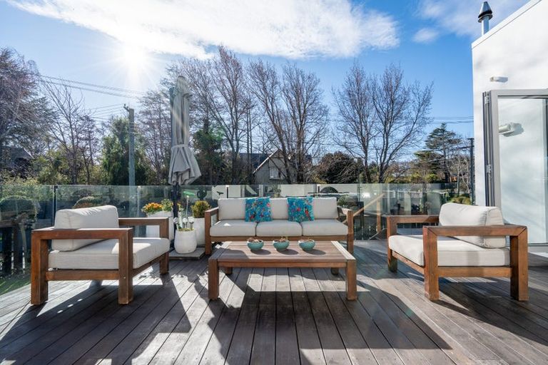 Photo of property in 218 Riverlaw Terrace, Saint Martins, Christchurch, 8022