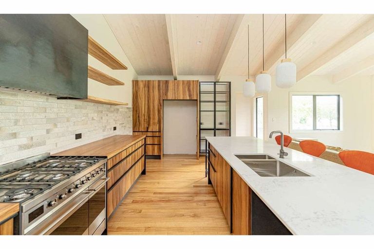 Photo of property in 16 Pa Road, Kerikeri, 0230