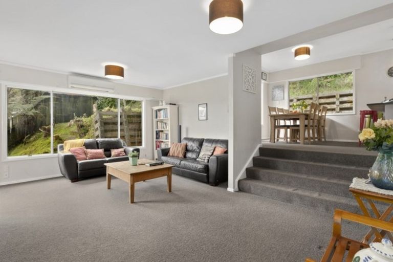 Photo of property in 140a Kamahi Street, Stokes Valley, Lower Hutt, 5019