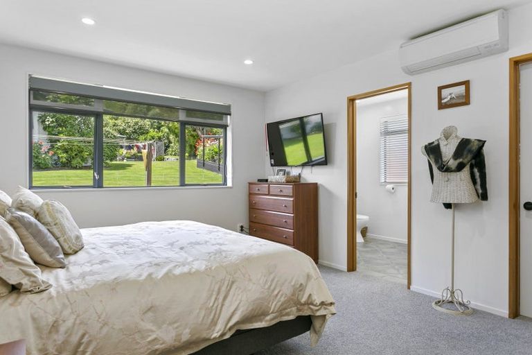 Photo of property in 47 Arrowsmith Avenue, Waipahihi, Taupo, 3330