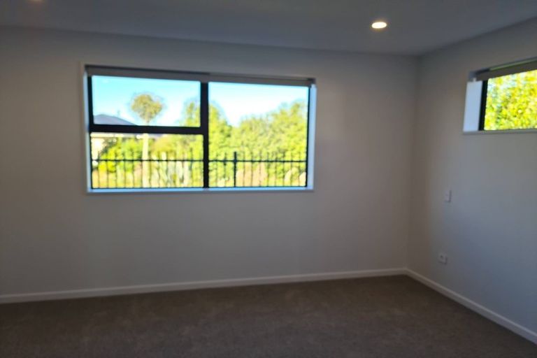 Photo of property in 6 Lussa Close, Broomfield, Christchurch, 8042