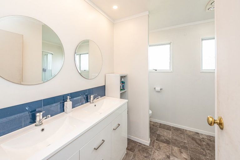 Photo of property in 20 Karyn Street, Castlecliff, Whanganui, 4501