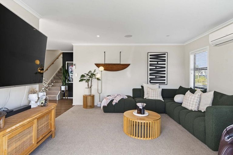 Photo of property in 1 Bill Miller Drive, Papamoa, 3118