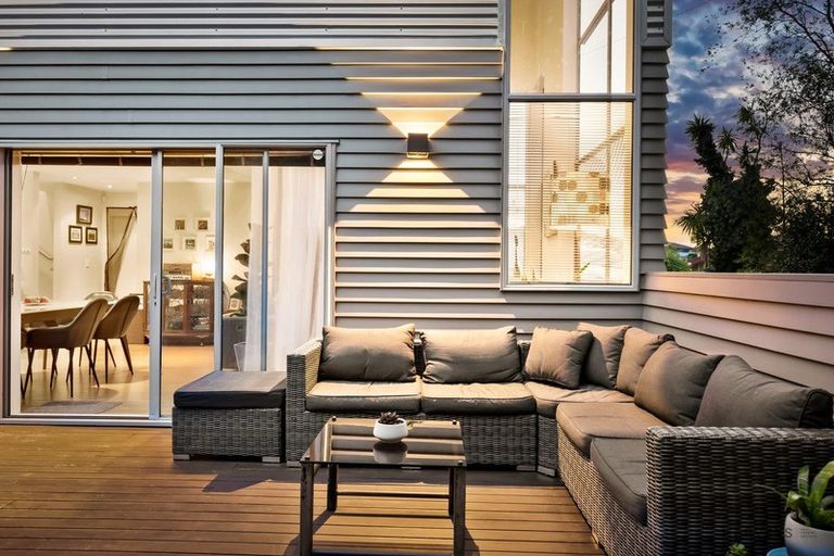 Photo of property in 63a Simpson Road, Ranui, Auckland, 0612