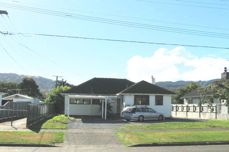 Photo of property in 9 Routley Crescent, Elderslea, Upper Hutt, 5018
