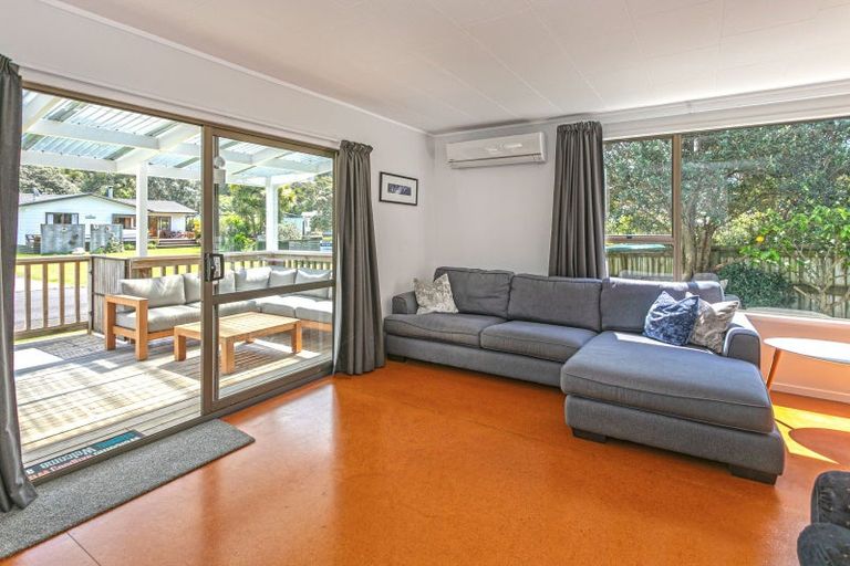 Photo of property in 17 Mako Avenue, Whiritoa, Whangamata, 3691