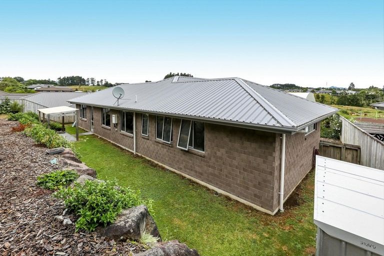 Photo of property in 37 Ainslee Street, Highlands Park, New Plymouth, 4312