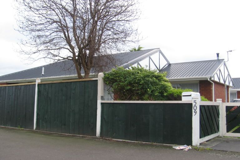 Photo of property in 509 Featherston Street, Roslyn, Palmerston North, 4414