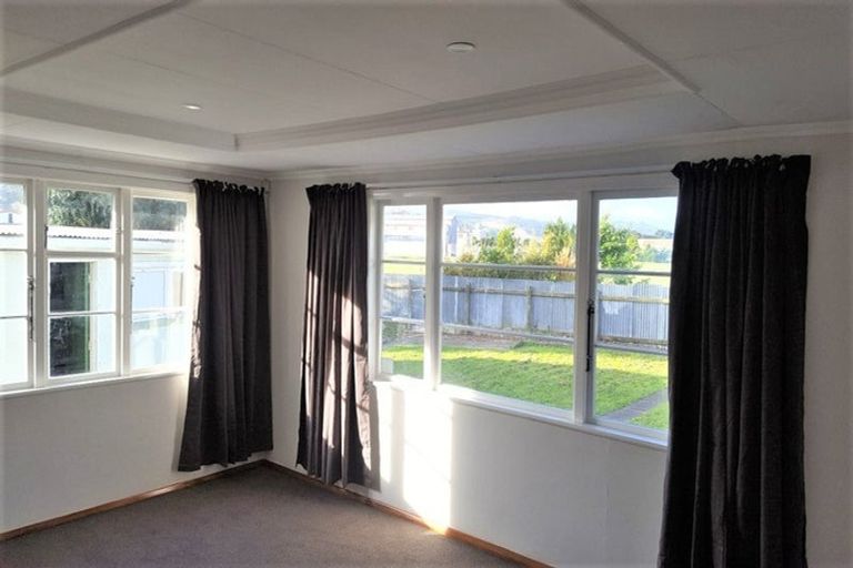 Photo of property in 14 Harrison Crescent, Avalon, Lower Hutt, 5011