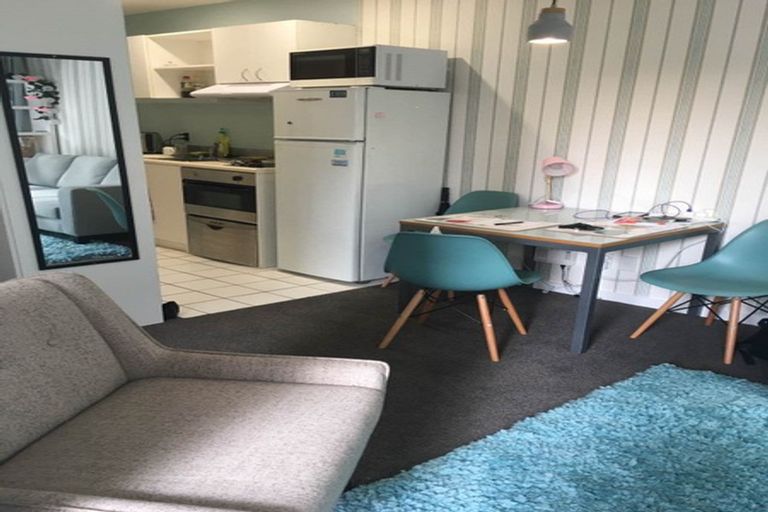 Photo of property in Oakwood Hall Apartments, 6b/81 Wakefield Street, Auckland Central, Auckland, 1010