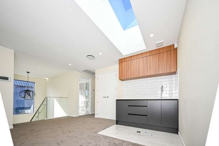 Photo of property in 5 Babos Avenue, Kumeu, 0810