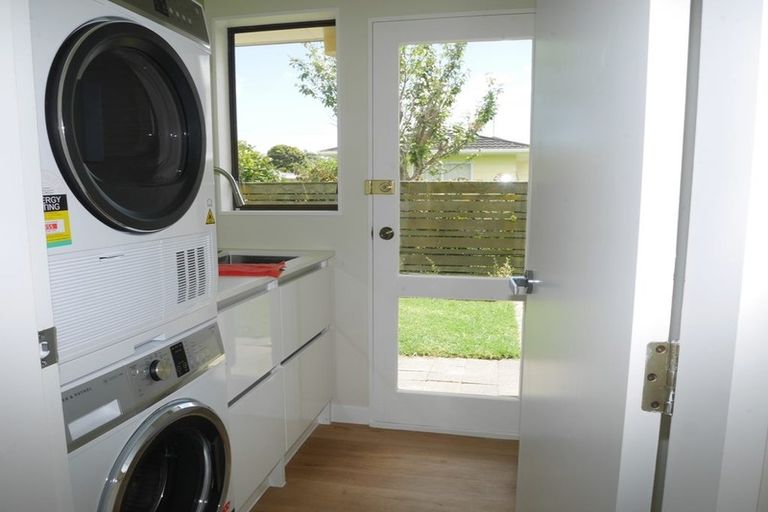 Photo of property in 63a Ngaio Road, Waikanae, 5036