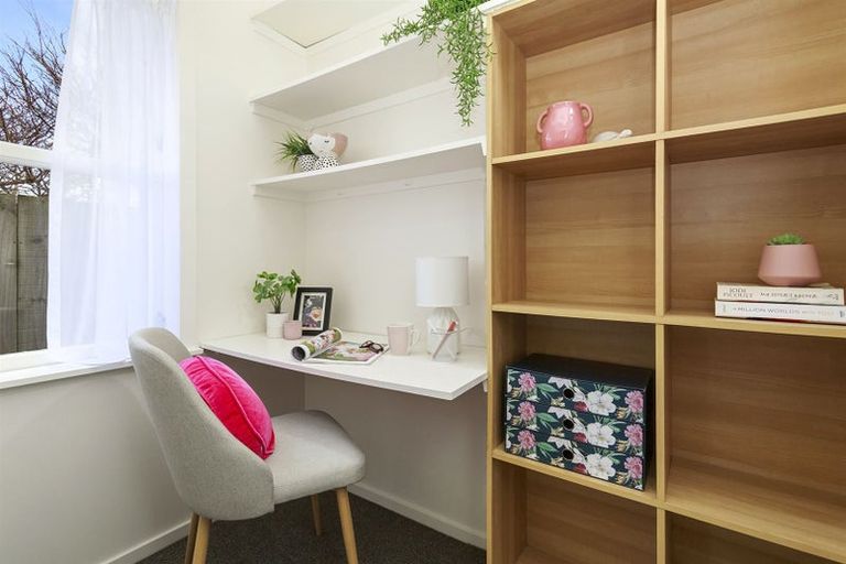 Photo of property in 2 Melville Street, Tawa, Wellington, 5028