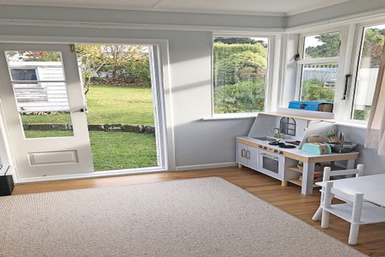 Photo of property in 4 Mclean Street, Oamaru North, Oamaru, 9400