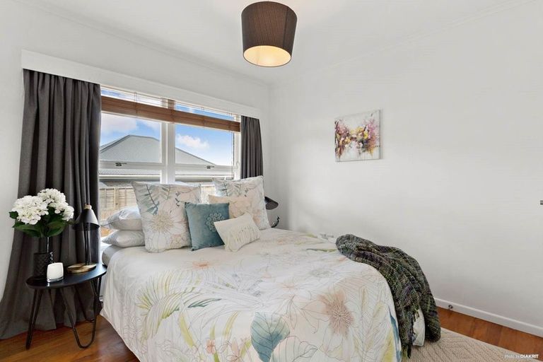 Photo of property in 1/13 Creamer Avenue, Belmont, Auckland, 0622