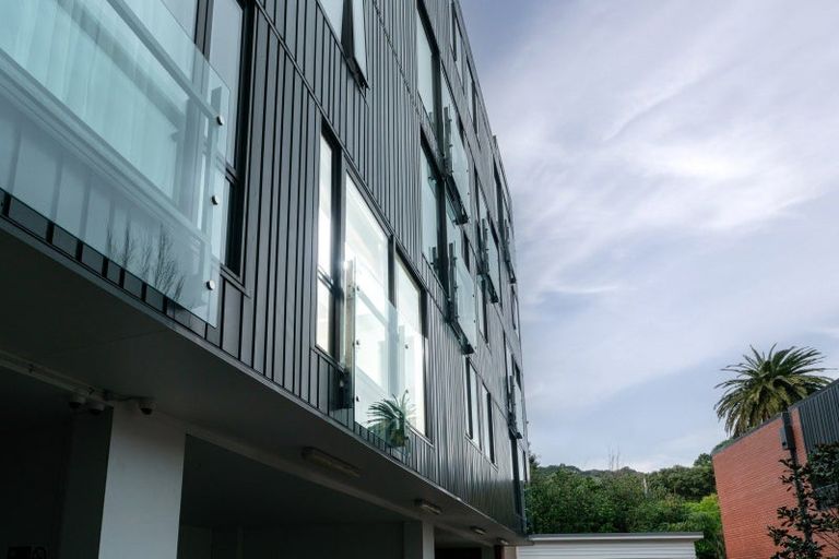 Photo of property in Nouvo Apartments, 4/21i Rugby Street, Mount Cook, Wellington, 6021