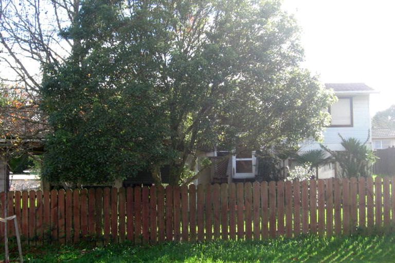 Photo of property in 53 Zita Maria Drive, Massey, Auckland, 0614