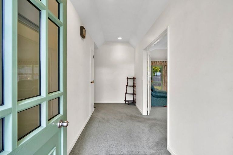 Photo of property in 87 Miranda Street, Stratford, 4332