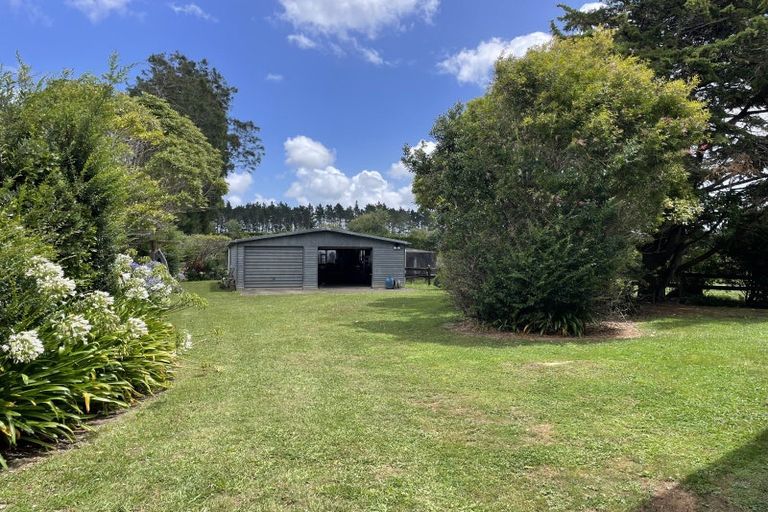 Photo of property in 40 Brookvale Lane, Taupaki, Henderson, 0782