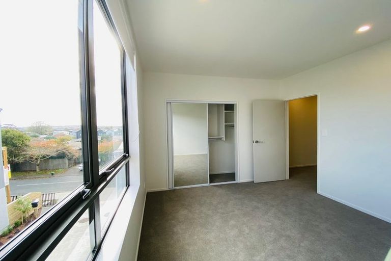 Photo of property in 588e Te Atatu Road, Te Atatu Peninsula, Auckland, 0610