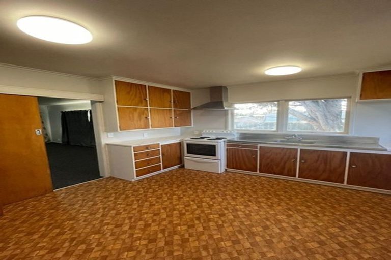 Photo of property in 1/37 Clevedon Road, Papakura, 2110