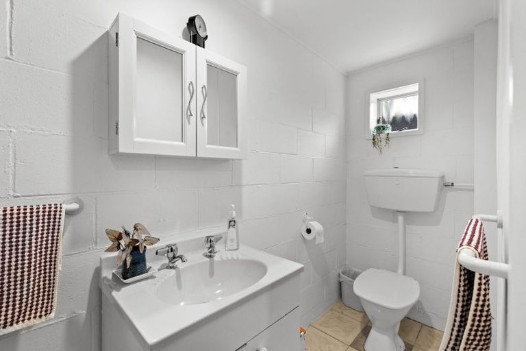 Photo of property in 9 Hampden Street, Awapuni, Palmerston North, 4412