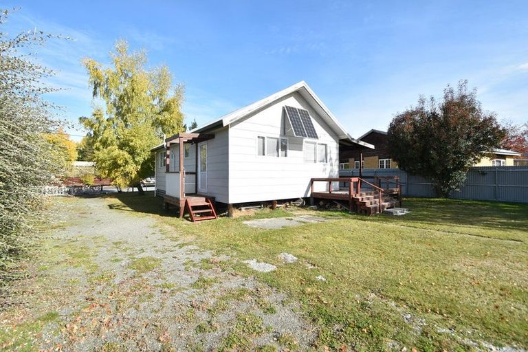 Photo of property in 30 Godley Street, Twizel, 7901