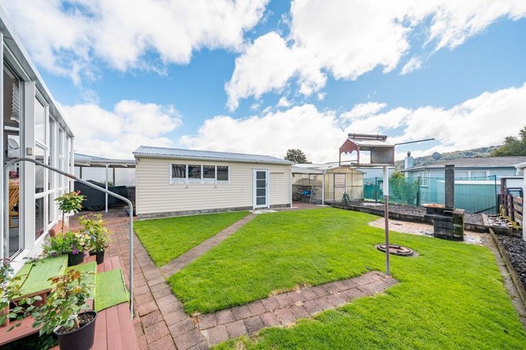 Photo of property in 13 Benge Crescent, Clouston Park, Upper Hutt, 5018
