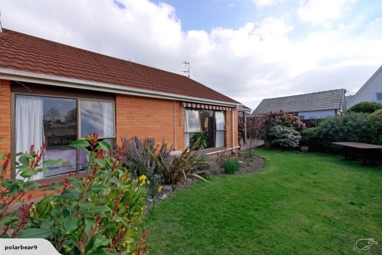 Photo of property in 6 Ostend Place, Avonhead, Christchurch, 8042
