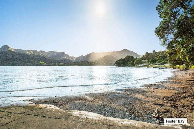 Photo of property in 22 Foster Avenue, Huia, Auckland, 0604