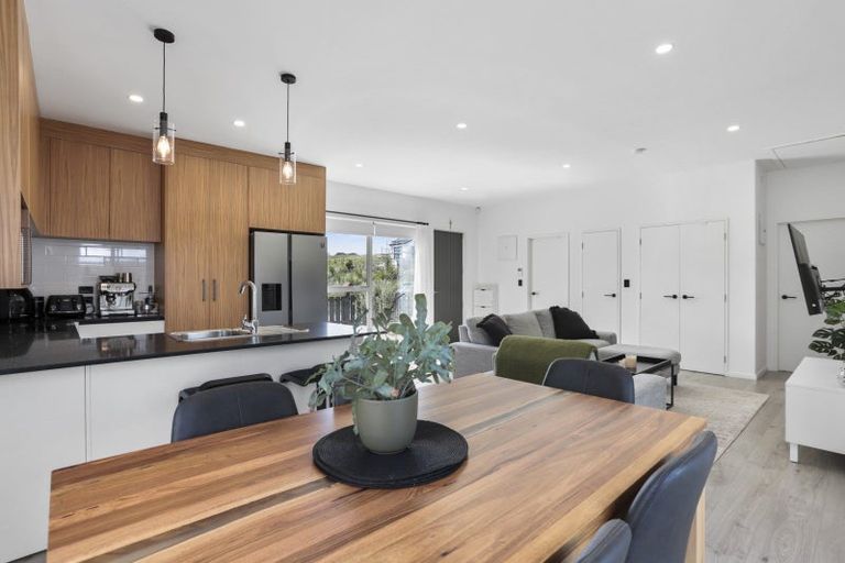 Photo of property in 34 Berba Lane, Westgate, Auckland, 0814