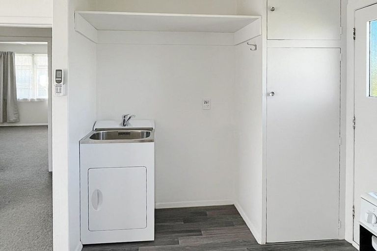 Photo of property in 18 Douglas Street, West End, Palmerston North, 4412