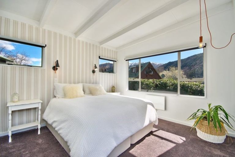 Photo of property in 15 Cornwall Street, Arrowtown, 9302