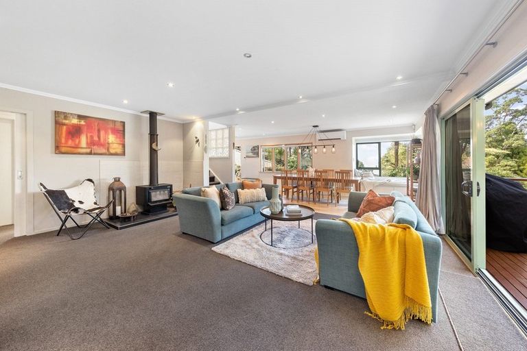 Photo of property in 89 Wood Bay Road, Titirangi, Auckland, 0604