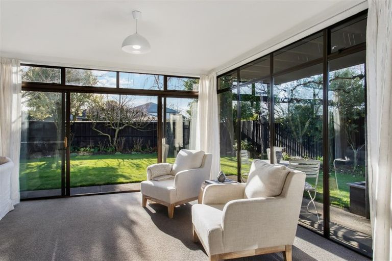 Photo of property in 2/108 Condell Avenue, Papanui, Christchurch, 8053