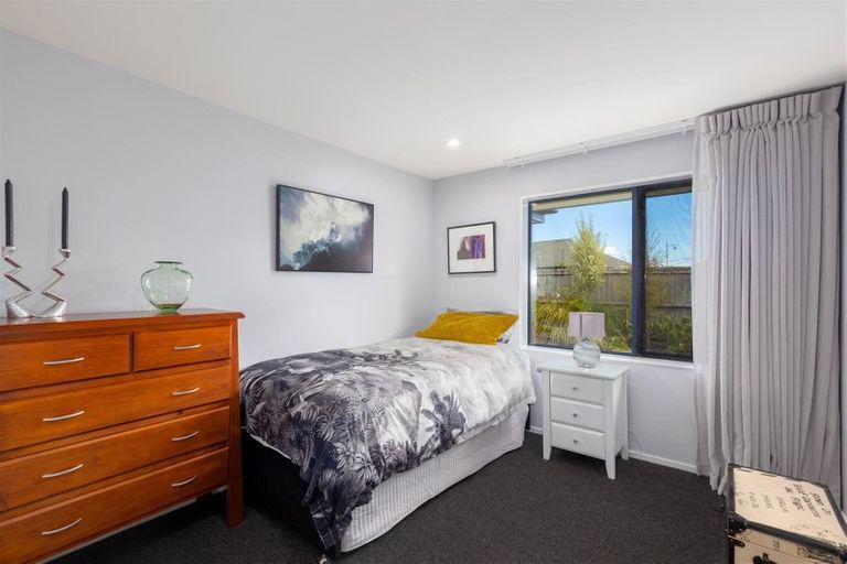Photo of property in 8 Bernadette Street, Aidanfield, Christchurch, 8025
