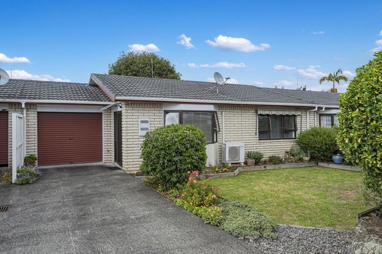 Photo of property in 2/61 Dinniss Avenue, Regent, Whangarei, 0112