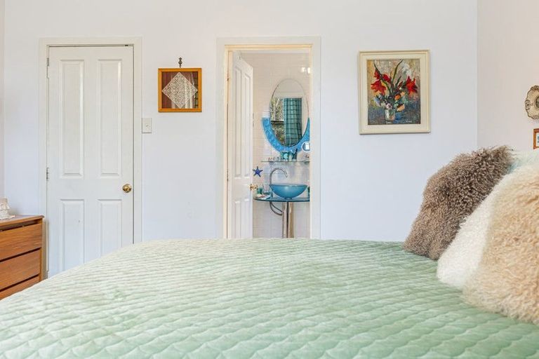 Photo of property in 57a Archibald Road, Kelston, Auckland, 0602