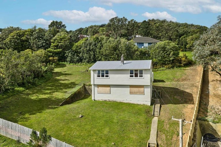 Photo of property in 35 Durham Street, Cannons Creek, Porirua, 5024