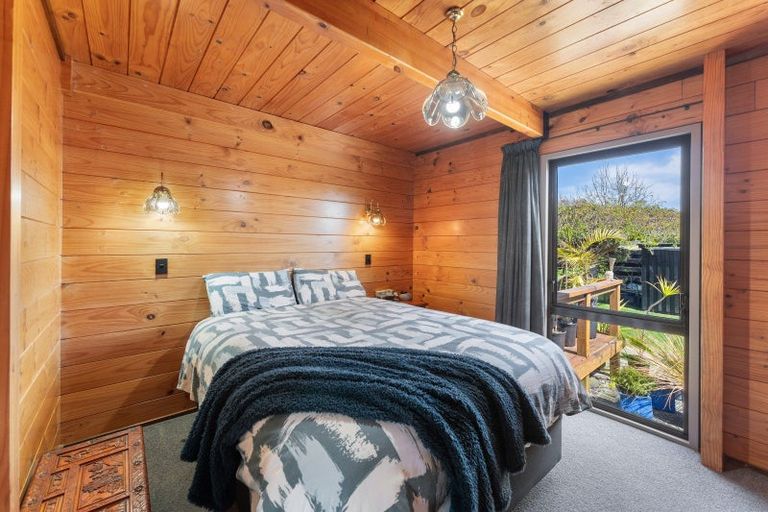 Photo of property in 13 Knights Grove, Otaki, 5512