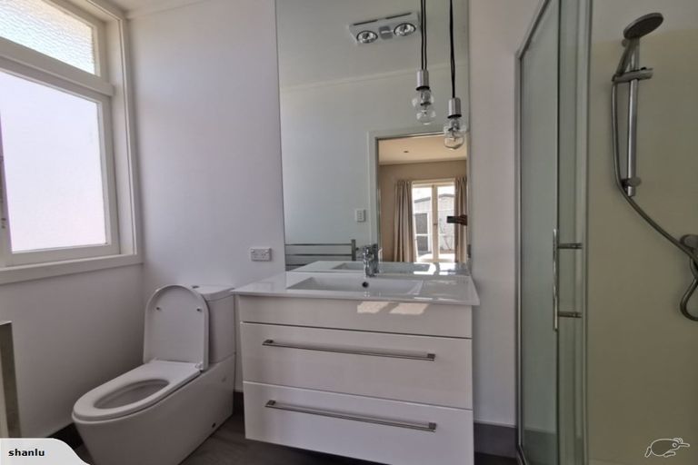 Photo of property in 21 Pilmuir Street, Hutt Central, Lower Hutt, 5010