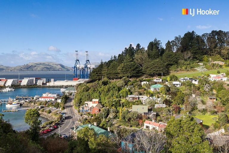 Photo of property in 2 Harbour Terrace, Careys Bay, Port Chalmers, 9023