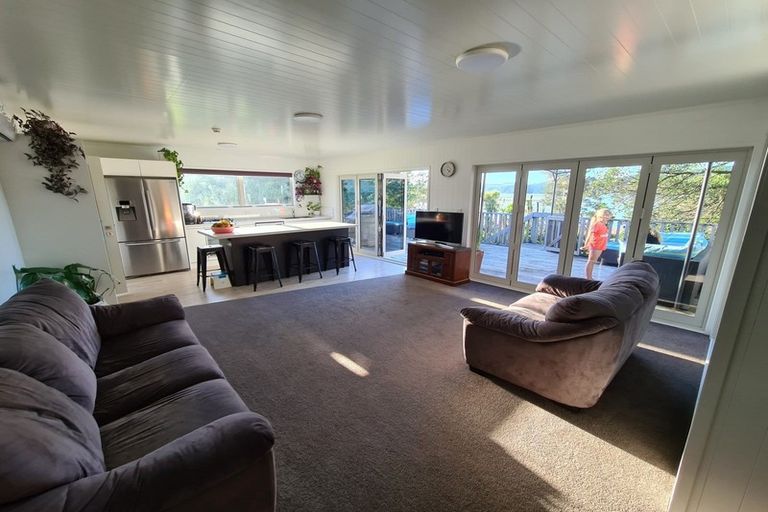 Photo of property in 106 Tukere Drive, Whangamata, 3620