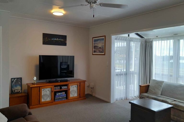 Photo of property in 32 Stirling Street, Te Aroha, 3320
