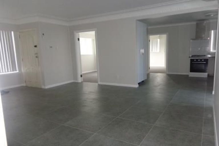 Photo of property in 96 Chislehurst Street, Henderson, Auckland, 0612