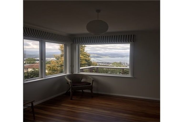 Photo of property in 53 London Road, Korokoro, Lower Hutt, 5012